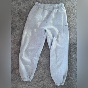 aritzia tna sweatpants